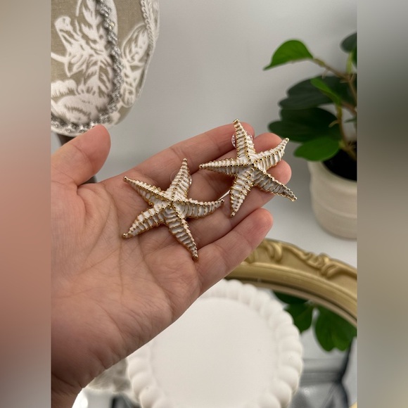 ✨ Starfish Beaded Statement Earrings ✨ - Picture 7 of 7